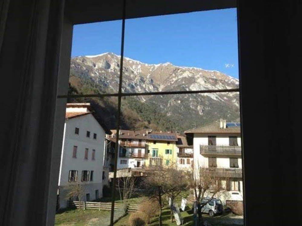Albergo Mezzolago Exterior foto